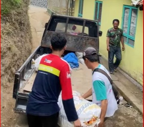 Harga Lagi Anjlok, Masjid di Sleman Ini Borong Sayur dengan Harga Layak untuk Dibagikan ke Warga Sekitar