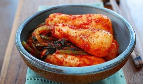 10. Chonggak Kimchi