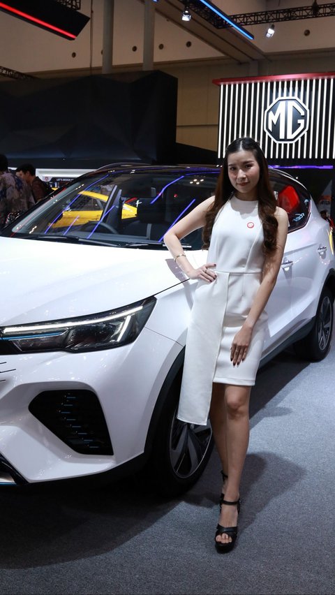 Potret Bidadari Cantik di GIIAS 2024, Gajinya Ada yang Jutaan per Hari