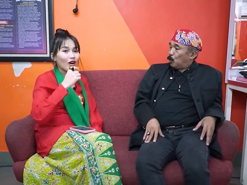 Cerita Opie Kumis Sempat jadi Kuli Bangunan Sebelum Terjun ke Dunia Hiburan, Kini jadi Komedian Terkenal