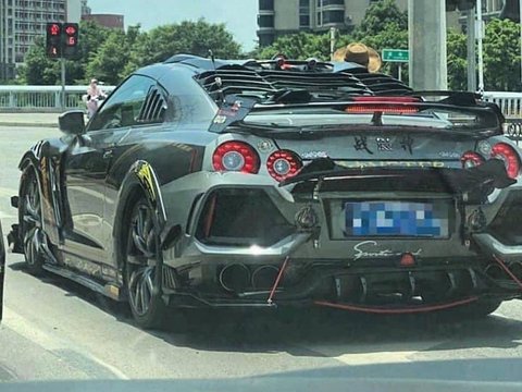 3. Nissan GT-R tidak populer