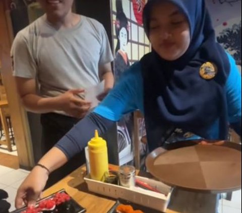 Restoran di Semarang Ini Rangkul Remaja Berkebutuhan Khusus untuk Jadi Waiters, Aksinya Bikin Takjub Banjir Pujian