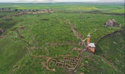 Arkeolog Temukan Sabuk Emas Kuno Seberat Hampir Setengah Kilogram di 'Kota 1001 Gereja', Dipamerkan Setelah 22 Tahun