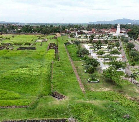 Kisah di Balik Megahnya Masjid Agung Banten yang Berusia Hampir 5 Abad, Dikerjakan Arsitek dari Tiga Negara