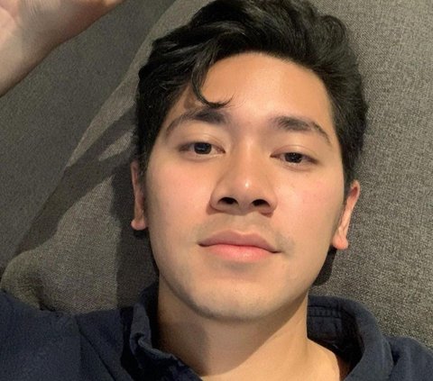 Masih Ingat Emir Mahira Pemeran Bayu dalam Film Garuda di Dadaku, Ini Potret Ganteng & Gagah Lulusan Luar Negeri