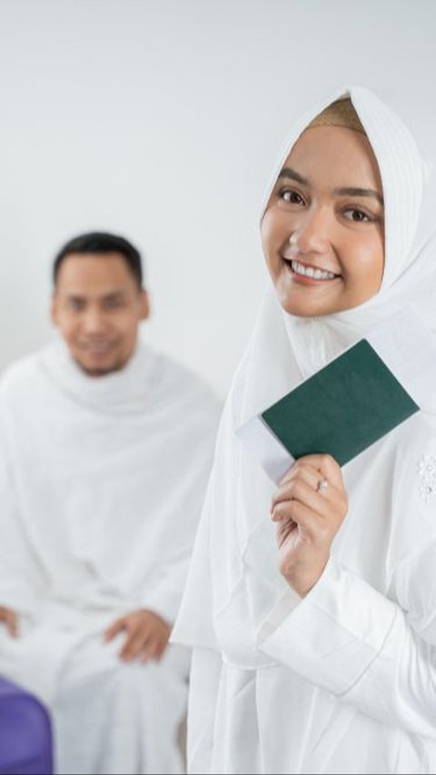 Tak Harus Menunggu Tua, Begini Tips Berangkat Haji di Usia Muda<br>