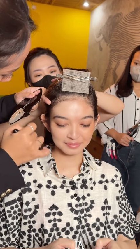 Makeup Artist Uploads the Makeup Process of the Wife of the Candidate for Vice President of Indonesia, Netizens are Captivated by Selvi Ananda's 'Plain' Appearance