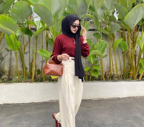 Mix and Match Merah Bold dengan Beragam Warna, Look Hijab Jadi Lebih Menarik