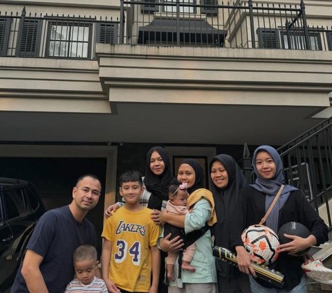 Potret Seru Rafathar, Rayyanza, dan Baby Lily Berkunjung ke Rumah Mbak Lala yang Luas dan Nyaman Banget