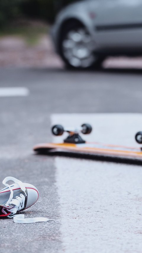 Terjatuh Usai Main Skateboard, Dokter Syok Lihat Tulang Pemuda Ini Menua Seperti Kakek 60 Tahun