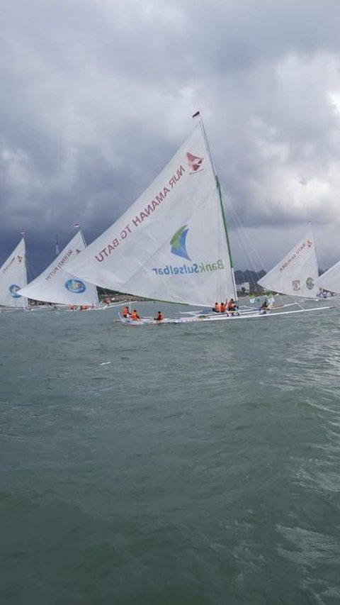 <b>Bisa Berlayar Melawan Arah Angin, Ini Fakta Menarik Lopi Sandeq Perahu Layar Tercepat di Dunia Warisan Suku Mandar Sulawesi</b><br>