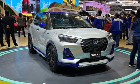 Daihatsu Rocky Hybrid Mejeng di GIIAS 2024, Masih Belum Dijual