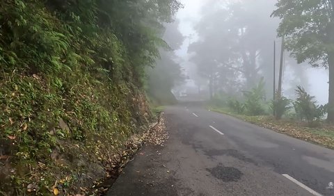 Kondisi Jalur Legendaris Gunung Gelap