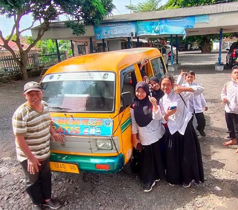 Telah Layani Ribuan Pelajar, Pemkab Banyuwangi Kembali Luncurkan Angkutan Pelajar Gratis