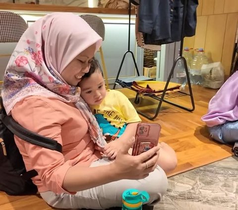 Potret Rayyanza Kunjungi Rumah Ukkasya, Awalnya Malu-malu Bertemu Putri Cantik Shireen Sungkar