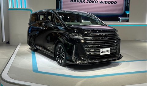 Toyota Vellfire adalah mobil yang sangat populer