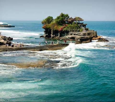 5 Mitos Tanah Lot yang Perlu Diketahui Wisatawan, Diyakini Ada Ular Suci