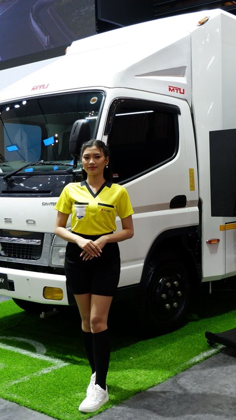 Mitsubishi Fuso Showcases VAR Trucks for the New Indonesian League at GIIAS 2024, Can Monitor Football Matches