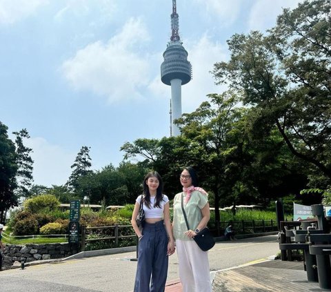 Makin Fresh dan Cantik, Potret Terbaru Dian Nitami Usai Oplas di Korea Selatan Sukses Curi Perhatian