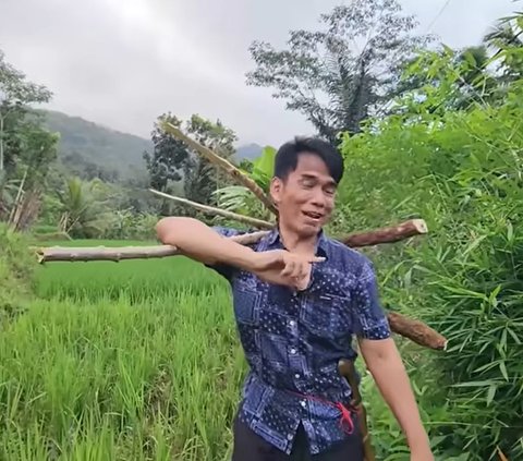 Nikmat, Usai Salat Magrib Ayah Lesti Kejora Bakar Singkong Plus Teh Tarik