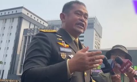 Anggota TNI Banyak Kebutuhan Ekonomi, Kasad Maruli Persilakan Jadi Driver Ojol 'Saya Kalau Sempat Ngojek, Ngojek Juga'