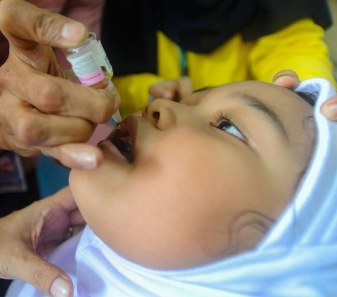 FOTO: Kemenkes Gelar Pekan Imunisasi Nasional Polio Tahap Dua, Sasar 16 Juta Anak