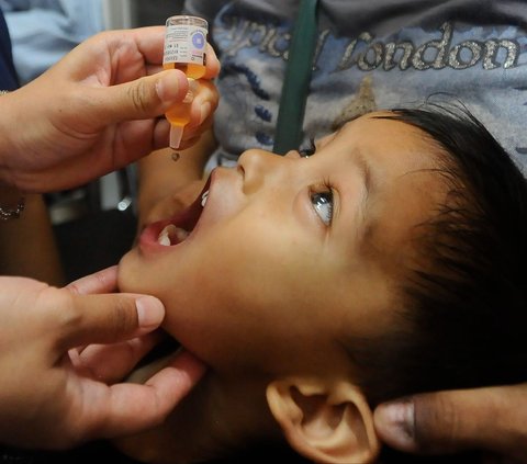 FOTO: Kemenkes Gelar Pekan Imunisasi Nasional Polio Tahap Dua, Sasar 16 Juta Anak