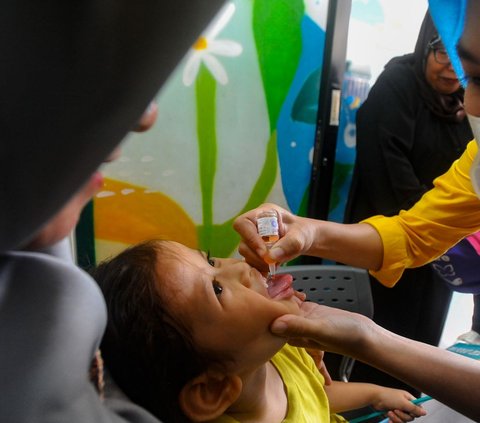 FOTO: Kemenkes Gelar Pekan Imunisasi Nasional Polio Tahap Dua, Sasar 16 Juta Anak