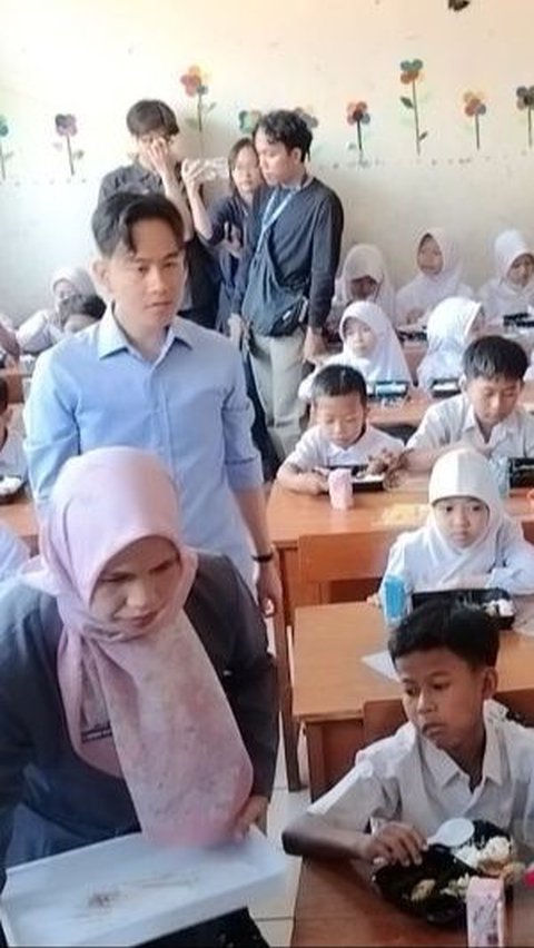 Gibran Uji Coba Makan Bergizi Gratis di SDN Sentul Bogor, Ini Isi Menu yang Dibagikan ke Siswa