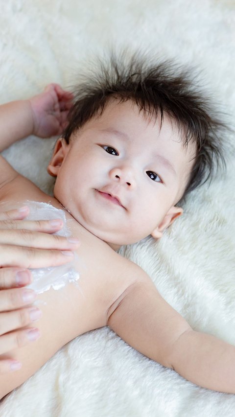 Babies Do Not Need to Use Talcum Powder, Risking Interfering with Breathing.