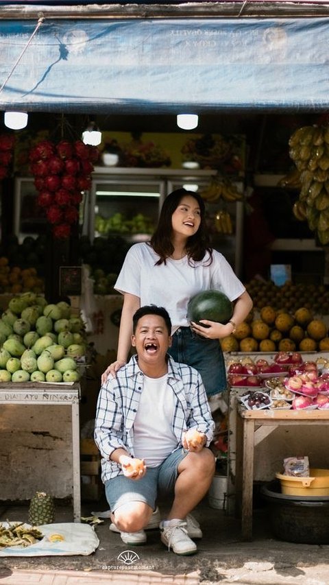 Konsep Foto Prewedding Unik Dustin dan Ditha, Sederhana tapi Berasa Romantisnya<br>