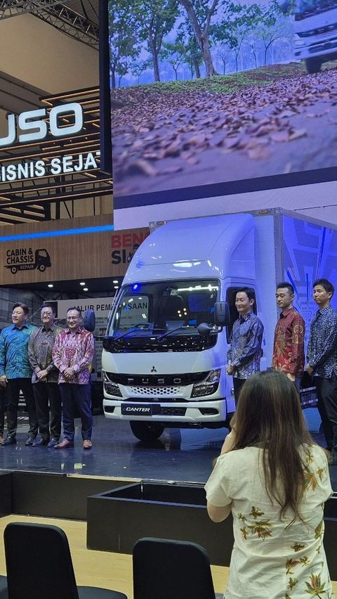 Mitsubishi Fuso Speaks Out About Increasing eCanter Mileage and Sales Targets in Indonesia