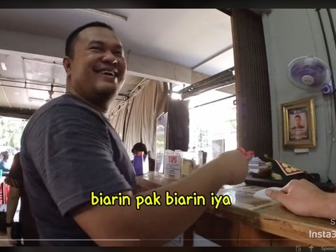 Good Intentions are Immediately Rewarded, Man Invites Unknown Child to Eat and is Given a Free Meal by the Restaurant Owner