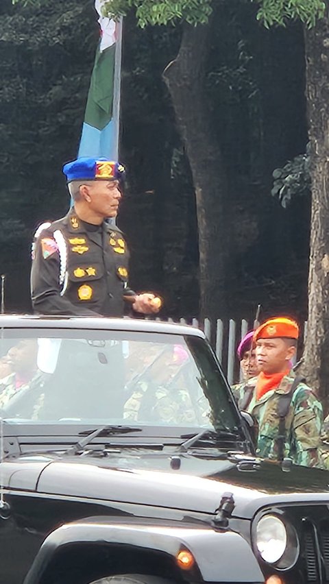 Jenderal TNI Sentil Prajurit Arogan Pakai Strobo: Kalau Macet Diam Dulu, Jangan Minta Prioritas