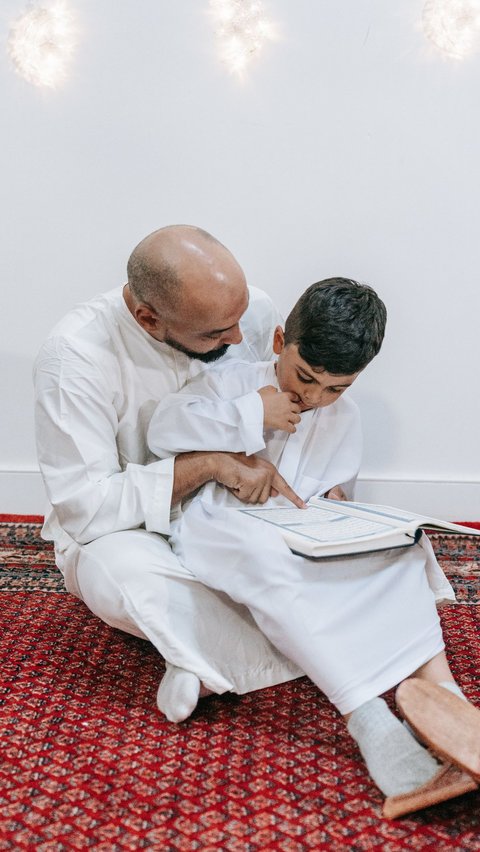 What Are the Rights of Children that Parents Must Fulfill According to Islamic Teachings?