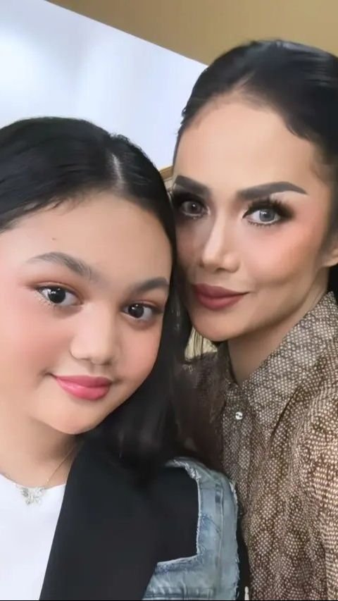 Amora Lemos Putri Kris Dayanti Bikin Pangling dengan Rambut Lurus, Disebut Mirip Aurel Hermansyah