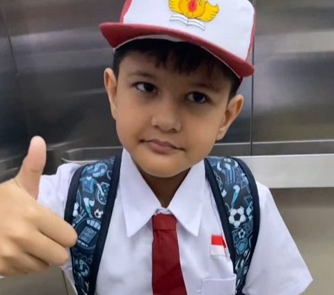 Intip Potret Yurav Bhatia Anak Ravi Bhatia Dihari PertamaMasuk SD: Makin Ganteng dan Mirip Ayah