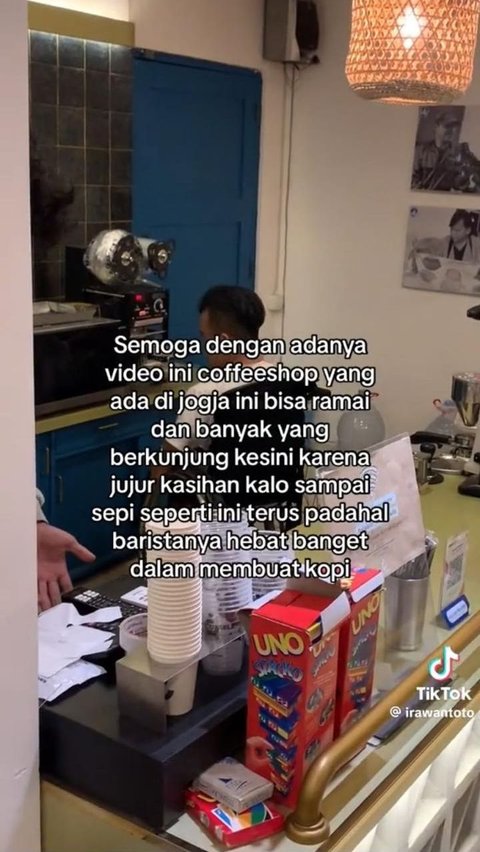 Pria Disabilitas Ini Jadi Barista di Kafe Jogja, Kopi Buatannya Terkenal Enak dan Murah