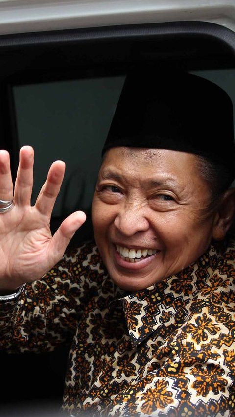 Kisah Hamzah Haz Pergi Umrah Dapat 'Wangsit' Kabah lalu Mundur Jadi Menteri BJ Habibie