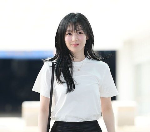 Pesona Kim Ji Won, Tampil Cantik dan Merona di Bandara Menuju FanMeeting Taipei