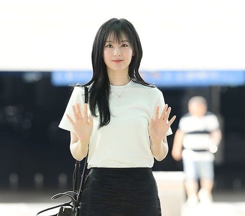 Pesona Kim Ji Won, Tampil Cantik dan Merona di Bandara Menuju FanMeeting Taipei