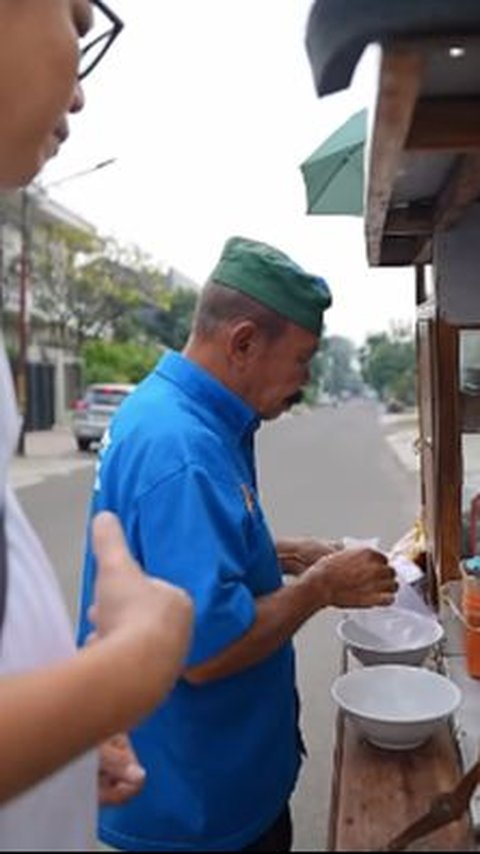 Tukang Bakso asal Wonogiri Diborong Dagangannya <br>