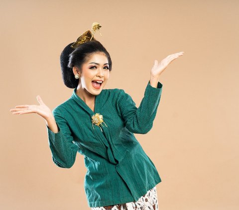 Happy Kebaya Day! Facts About Kebaya That You Might Not Know