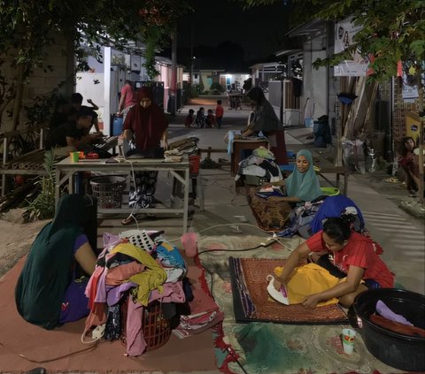 Viral! Moms' Gang Ironing Clothes in Front of the House with Neighbors, Automatically Many Want to Join