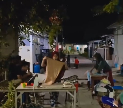 Viral! Moms' Gang Ironing Clothes in Front of the House with Neighbors, Automatically Many Want to Join