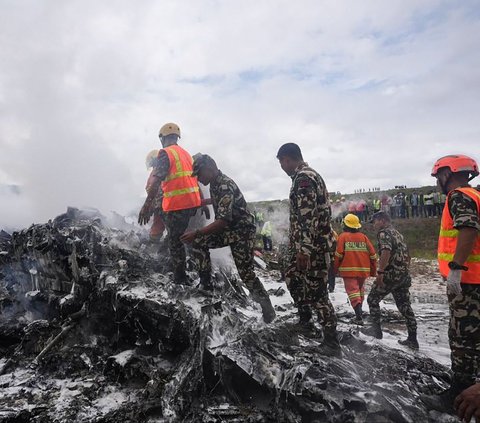 Insiden paling mematikan terjadi pada tahun 1992 ketika sebuah pesawat Pakistan International Airlines menabrak lereng bukit saat mendekati Kathmandu, menewaskan 167 orang. 