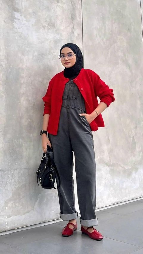 Mix and Match Atasan Merah Mentereng, Auto Bikin Look Makin Dilirik