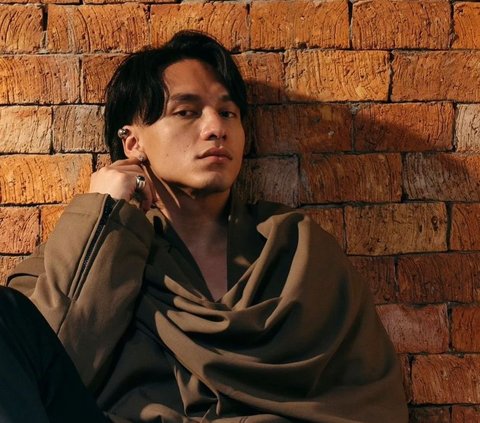 Invited by Fans for a Photo Together, Jefri Nichol's Attitude Highlighted, His Video Watched 3 Million Times