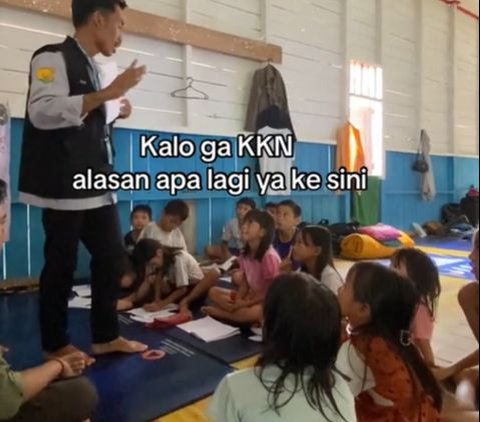 Momen Haru Perpisahan Mahasiswa KKN dengan Warga Desa, Penuh Isak Tangis