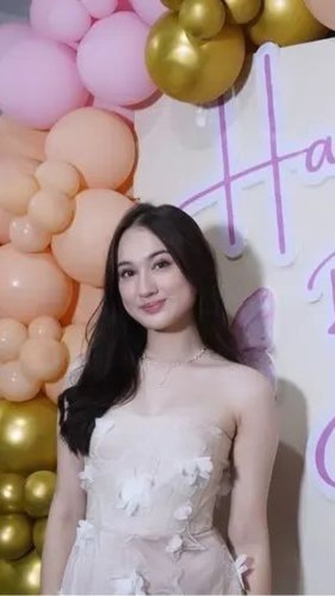 Cantik Bak Princess, Potret Laura Moane Pakai Dua Gaun di Pesta Ultah Ke-18 Tuai Banyak Pujian